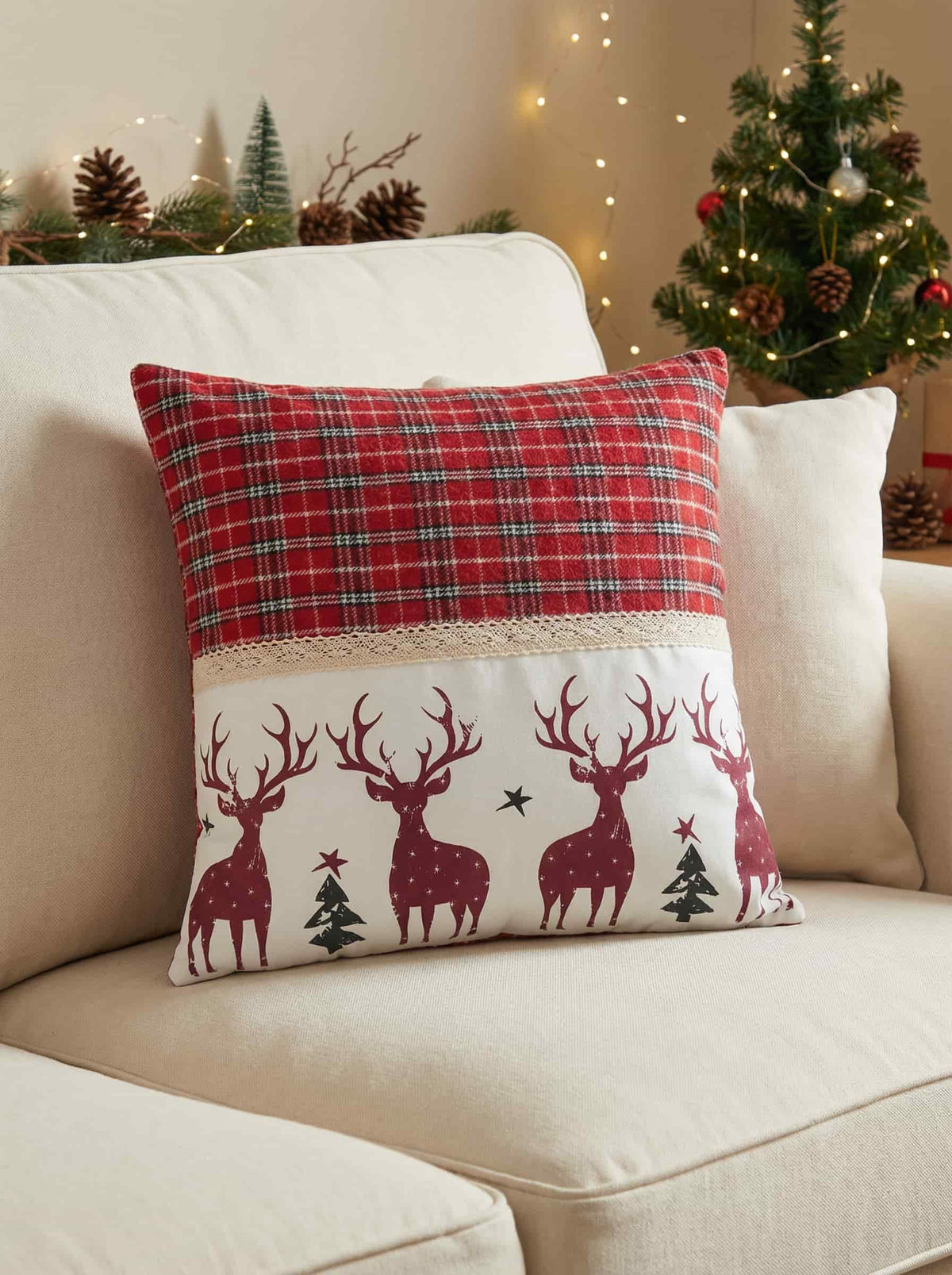 Vintage-Style Christmas Cushion Cover, Printed and jacquard Panel with Lace Insert